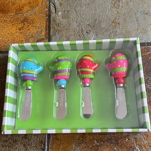 Christmas spreaders  set of 4 new in box